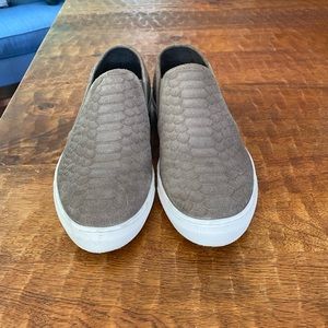 Grey slide on shoes!